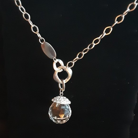 Jewelry - Necklace - Large Crystal - 18 inch chain